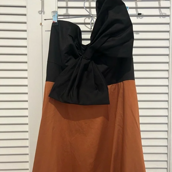 Elegant Black and Brown Women's Skirt